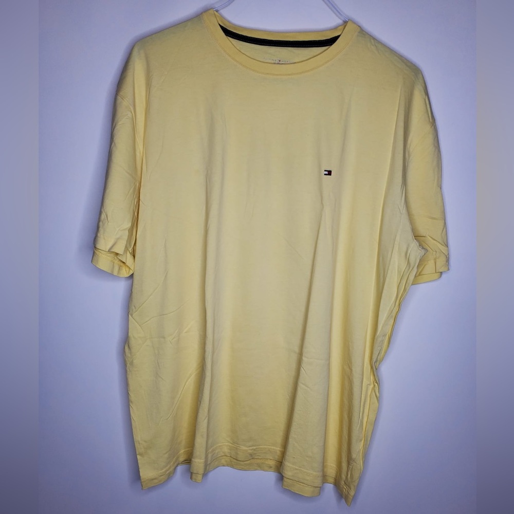 Tommy Hilfiger Essential Flag Mens Yellow Short Sleeve T-Shirt